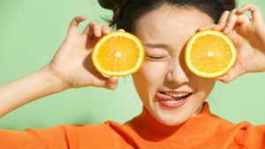 vitamin c có làm trắng da không