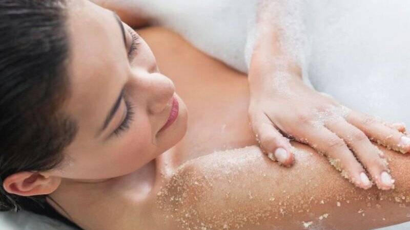 dưỡng trắng body với yến mạch